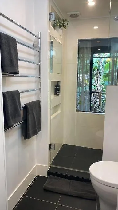 Holiday home Dark Moon House Villa Yandina Creek